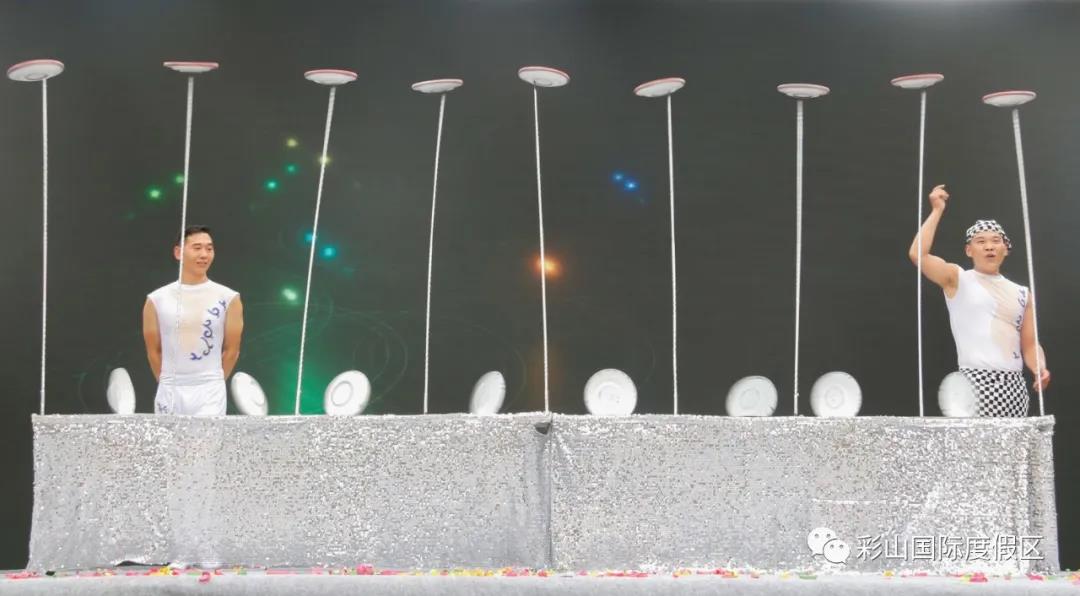 沸腾火锅签约仪式(图1)