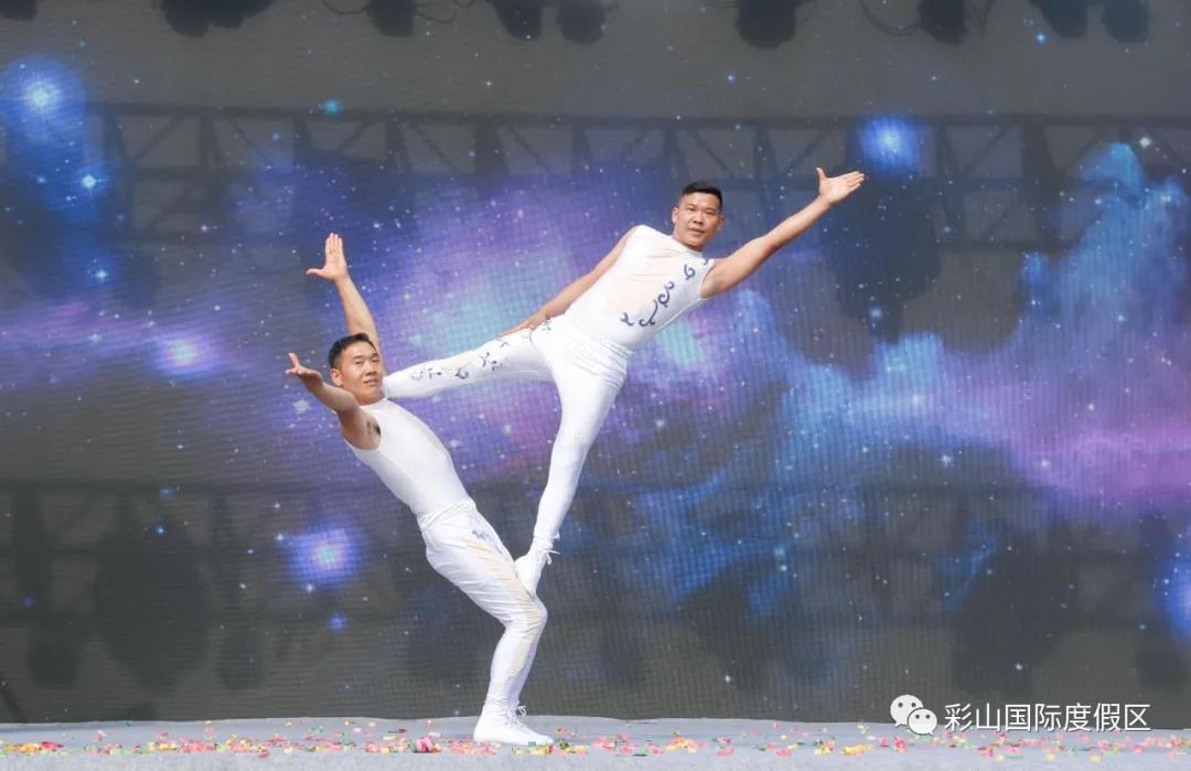 沸腾火锅签约仪式(图1)